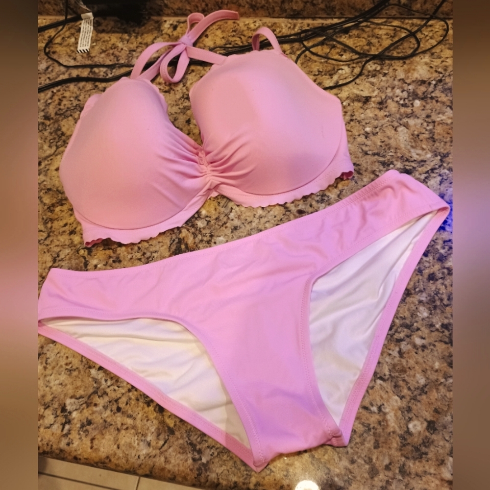 Victoria's Secret bikini set 38DD/XL pink